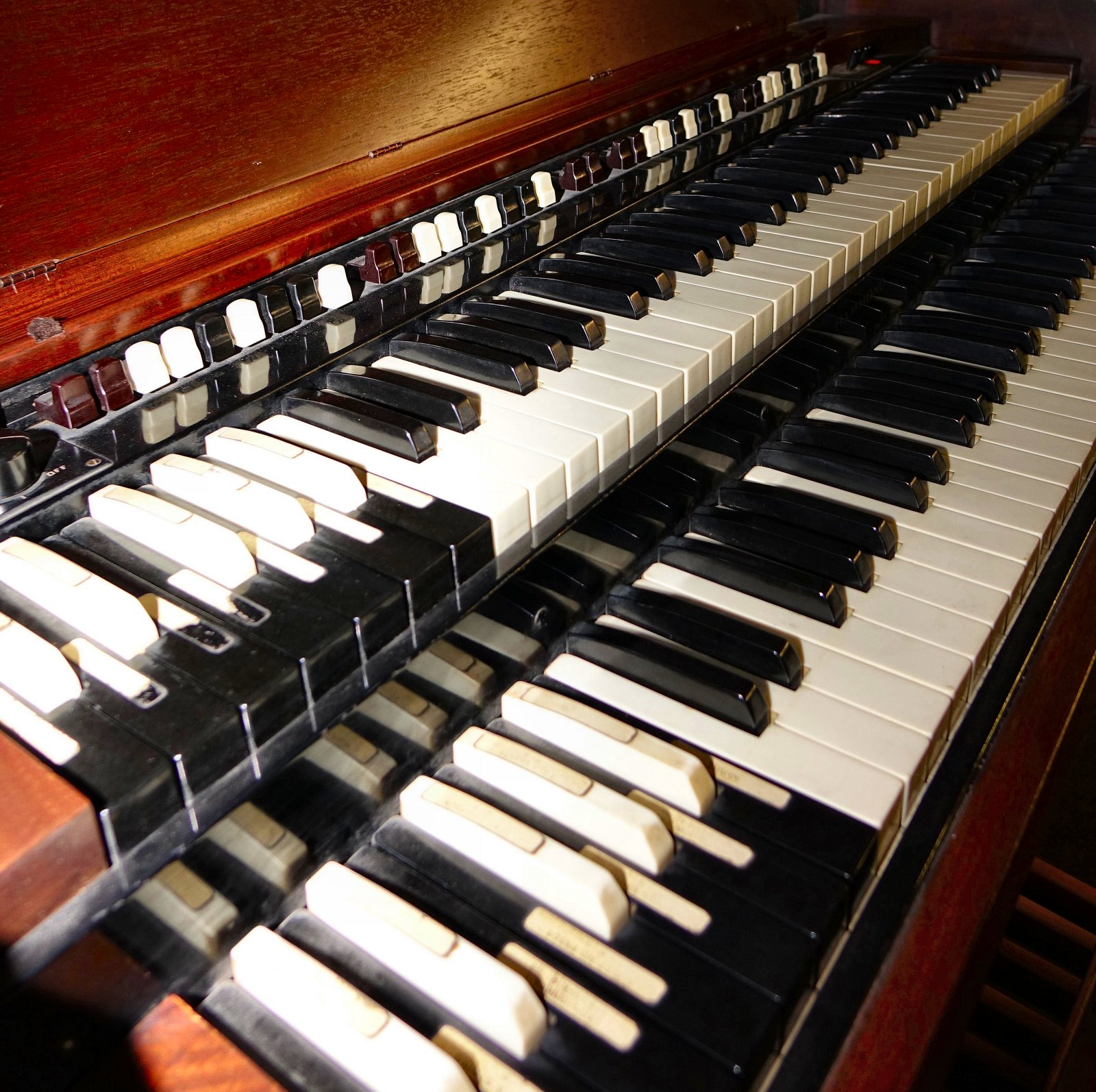 Bill Kap Piano Company 